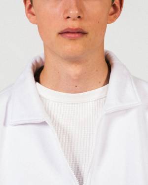 5525ギャラリー×オーラリー、“モノトーン”がテーマのユニセックススウェット5型