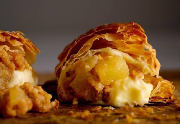 焼きたてカスタードアップルパイ専門店「リンゴ」JR大宮駅構内にオープン