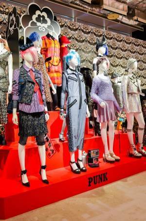 「ザ ワールド オブ アナ スイ」展が六本木で - アーカイブから学ぶアナ スイの歴史、 入場無料