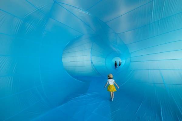 「水と土の芸術祭2018」新潟で開催、市内に地・水・火・風をテーマにしたアート作品を展示