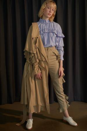 ファーファー18秋冬"モーツァルト"の名曲「きらきら星」に着想を得たドレス＆コルセット風ワンピ