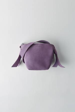 アクネ ストゥディオズ「Musubi」バッグ - 着物の帯から着想、スエード素材＆新色でアップデート