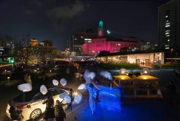 「スマートイルミネーション横浜2018」光の可能性を探る体験型アート
