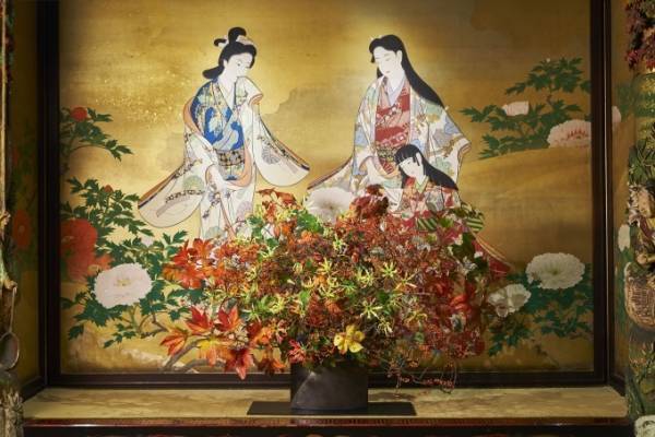 「いけばな×百段階段2018」目黒・ホテル雅叙園東京で、57流派が週替わりでいけばなを展示