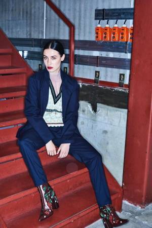 マメから刺繍入りMA-1＆植物柄プリントのダウンジャケット、デサント オルテラインとコラボ