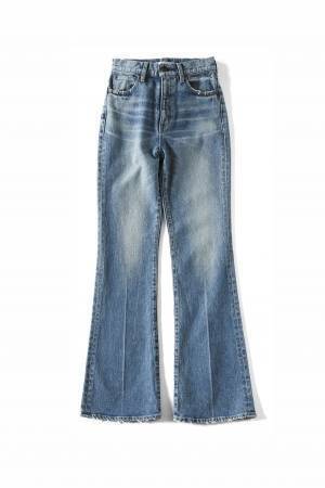 マウジー“究極のストレッチ”ジーンズに新シルエット、“脚長効果”のフレアデニム