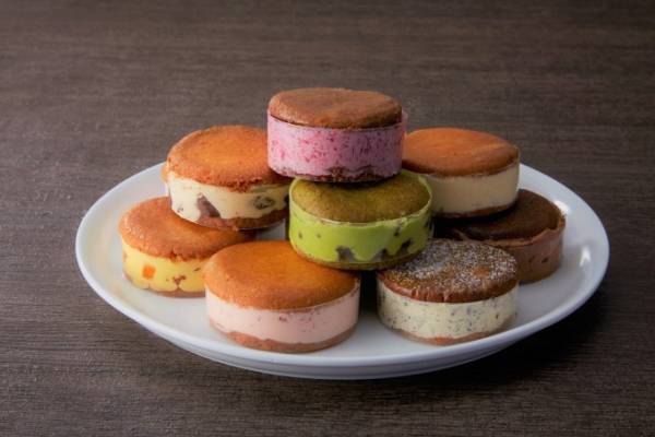 コールドストーン初クッキーサンド専門店「コールドストーン クリーマリー サンド」渋谷ヒカリエに1号店