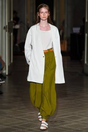 サポート サーフェス 2019年春夏コレクション - 「布の軌跡」をデザインする