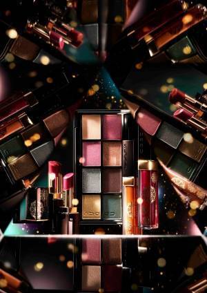 SUQQU“万華鏡”イメージのクリスマスコスメ、ブランド初8色アイパレット＆リップアイテムの限定色