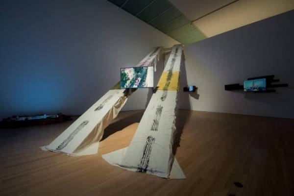 「21st DOMANI・明日展」を国立新美術館で開催 - 若手アーティスト10名が集結