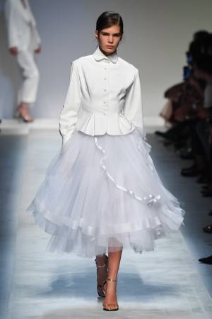 エルマンノ シェルヴィーノ 2019年春夏コレクション - 過去から学び、未来へつなぐ