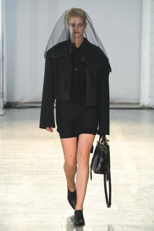 A.F.ヴァンデヴォースト 2019年春夏コレクション - “いま”必要なウェディングドレスとは何か