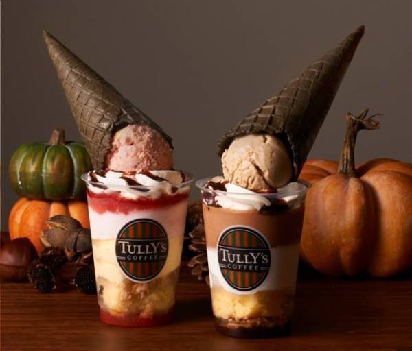 タリーズ「サンカク-コーン パフェバート」全国で発売、7層のパフェ&ブラックの三角コーン