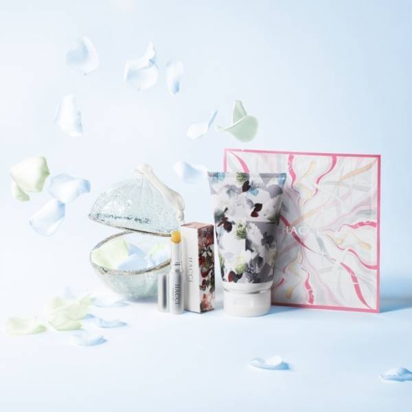 HACCIのクリスマスコフレ、薔薇香るボディクリームと人気リップスティックがセットに