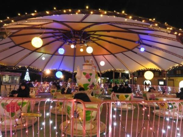 東武動物公園のウィンターイルミネーション、初の“劇場型”プロジェクションマッピングも