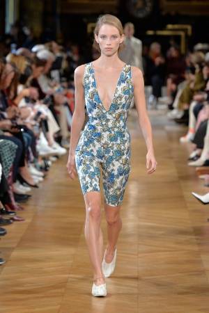 ステラ マッカートニー 2019年夏コレクション - ファッションを通して発信するステラのメッセージ