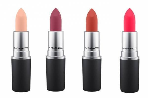M·A·C新作「パウダー キス リップスティック」霞がかったような"ぼかし"リップを演出