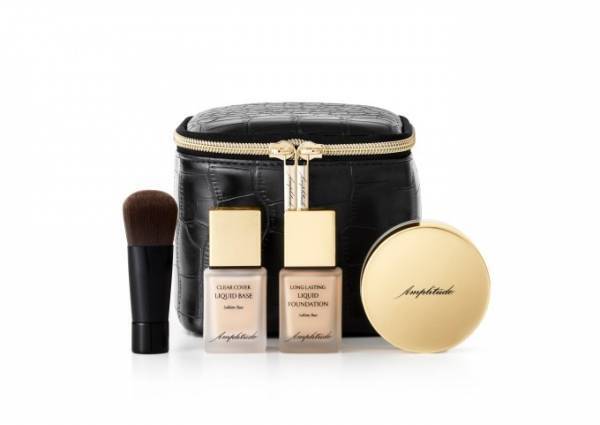 アンプリチュードのクリスマスキット、“透明感”を叶えるベースメイクなど - 表参道には限定ショップ