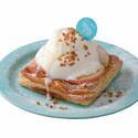 生クリーム専門店ミルクカフェ 原宿「生クリーム林檎パイ」焼きたてパイにアイスと生クリームをたっぷり