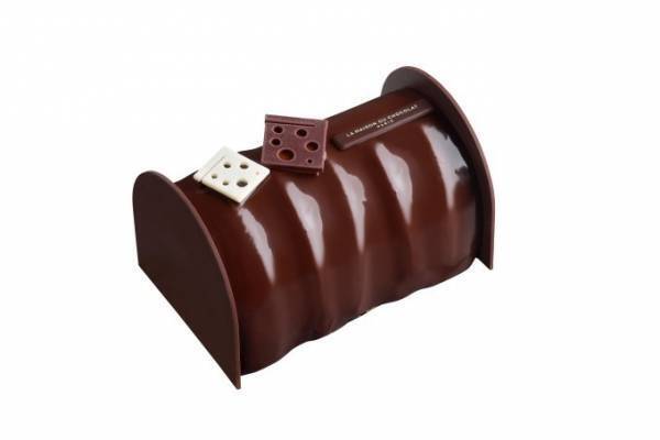 ラ・メゾン・デュ・ショコラのクリスマスケーキ、芳醇なカカオが香る「ビュッシュ ドゥ ノエル」など