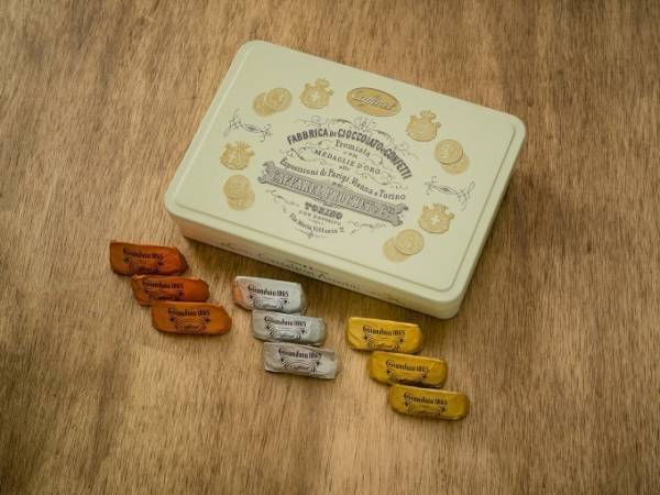 伊チョコブランド「カファレル」ビター＆オレンジジャンドゥーヤのアソート発売