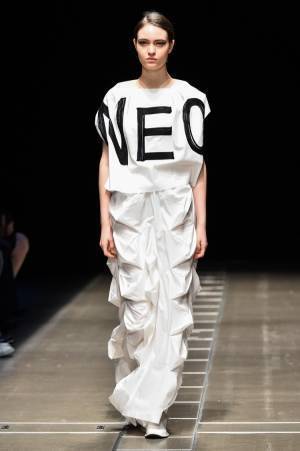 ミツル オカザキ 2019年春夏コレクション - シュールな非現実世界をストレートに表現