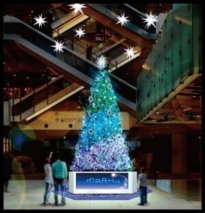 マークイズみなとみらいに“ブリリアント ブルー”色のクリスマス ツリーが登場、音や色が変化