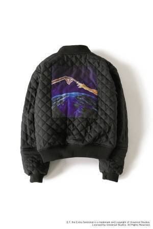 マウジースタジオウェア×E.T.第2弾リバーシブルジャケット、背中に映画の名シーンを配して