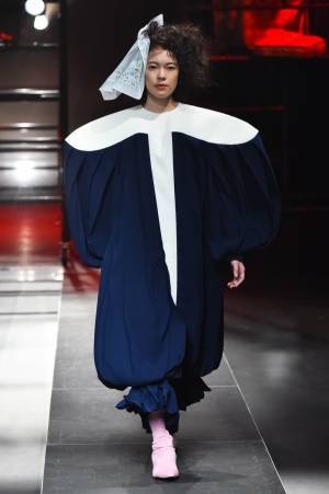 ジェニー ファックス 19年春夏コレクション - 「太った女の子」テーマにロッタ・ヴォルコヴァが参加