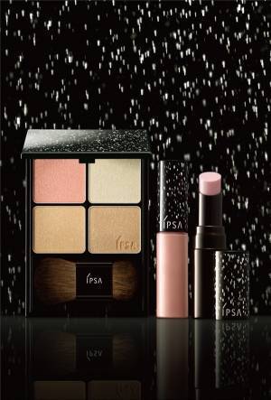 イプサのクリスマスコフレ - パール入りチーク＆パウダーで立体フェイスに、アイシャドウ＆リップも