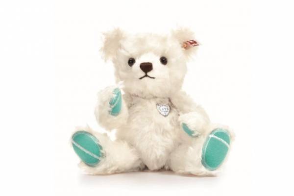 ティファニー"ホワイト"テディベア日本限定発売、ブルーの手足＆ハートタグをあしらって