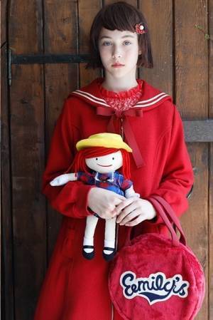 エミリーテンプルキュート “セーラー襟”付きコート＆ナポレオンタータンワンピース