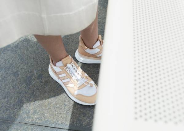 アディダス オリジナルス バイ エンダースキーマ、新スニーカー3型 - 初のバッグやキャップも