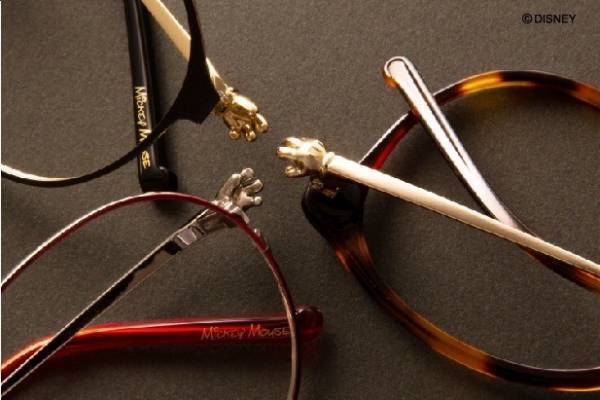 Zoffよりミッキーマウスが“抱える”新作メガネ、手がモチーフの全9種類