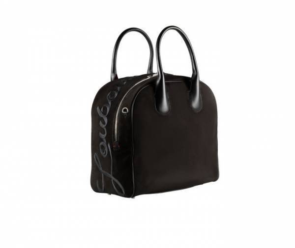 クリスチャン ルブタン新作バッグ「マリー ジェーン」クロスボディもOK、上部にブランドロゴ入り