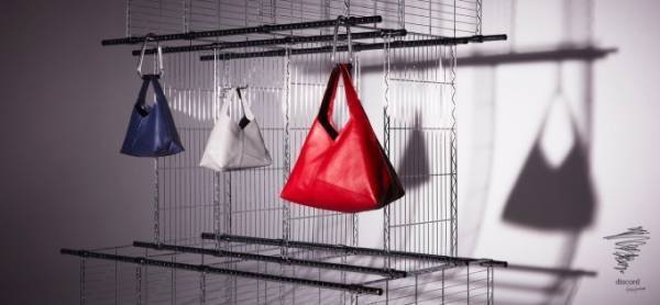 ディスコ―ド ヨウジヤマモト限定スタッズYリュック＆パネルレザーバッグ、新宿・限定ストアで