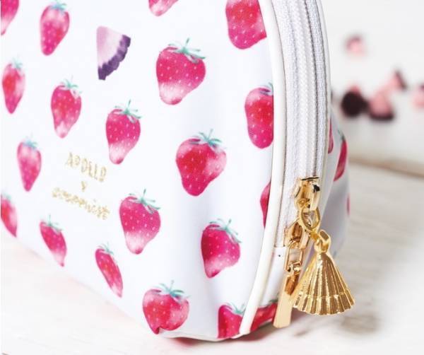 明治『アポロ』が雑貨に！原寸大アポロチャーム付きポーチなどコクーニストとコラボで