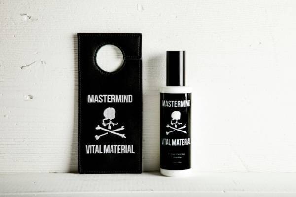 マスターマインド ワールドの新作ルームスプレー&フレグランスタグ、ヴァイタル マテリアルとタッグで