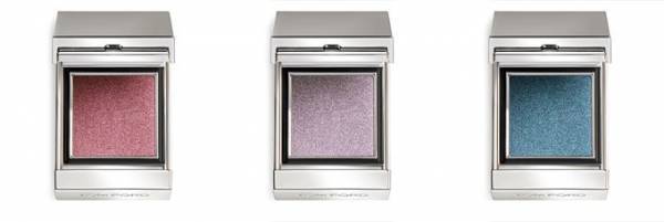 トム フォード ビューティの単色アイシャドウ「シャドウ エクストリーム」ツヤをもたらし光輝く目元に