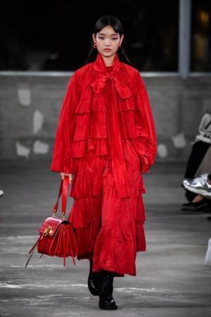 ヴァレンティノ、日本で19年プレフォールコレクション発表 - メゾンの歴史＆伝統を日常に落とし込む