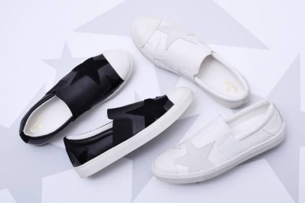 コンバース新作スニーカー、3つの星をレザーで散りばめたスリップオン