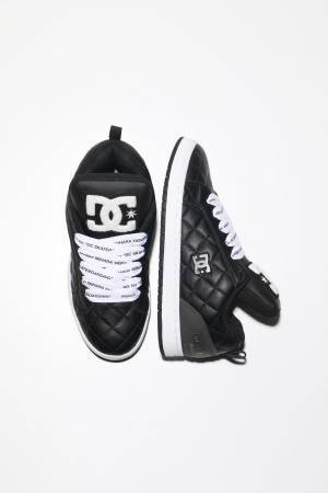 メゾン ミハラヤスヒロ×DC SHOESのスケートシューズ、シュータンにビッグロゴ