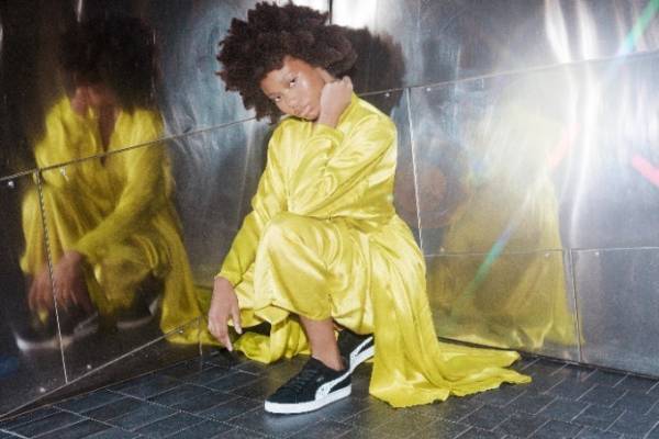 プーマ×スワロフスキー新スニーカー、クリスタル装飾のスウェードクラシック