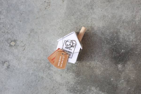 ジャムホームメイド×メゾン ミハラヤスヒロ、手作りペアリング＆半透明レザーのドッグタグ