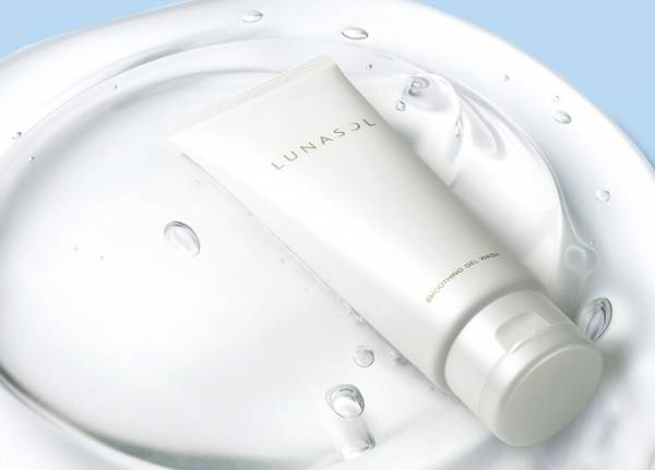 ルナソルの新洗顔料「スムージングジェルウォッシュ」透明ジェルで落ちにくい角栓＆毛穴汚れにアプローチ