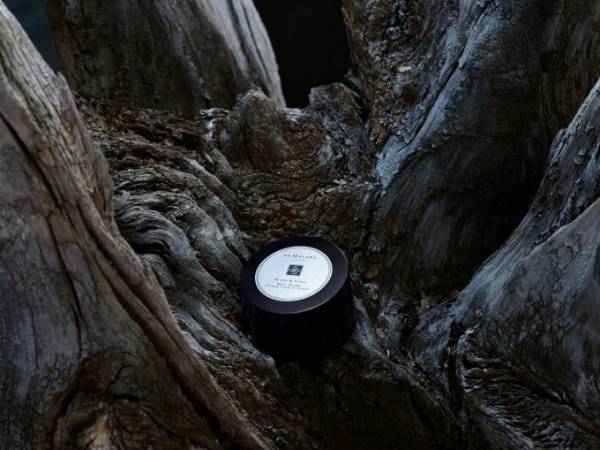 ジョー マローン ロンドン“心を酔わせる”香り「ミルラ ＆ トンカ」にボディ クリーム＆キャンドル