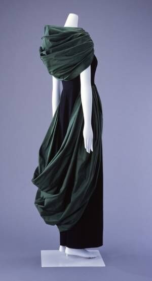 コレクション展「ディオールとバレンシアガ」島根県立石見美術館で、50年代当時のドレスを展示