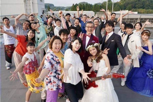 映画『ダンスウィズミー』矢口史靖監督初のミュージカルコメディ、三吉彩花が歌って踊る