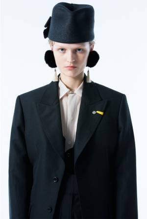 トーガ プルラ 2019年春夏コレクション - 自由を求め、未来へと進む"アラジン"