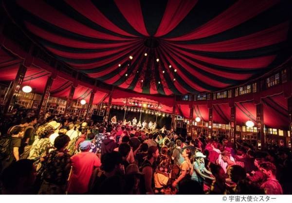 「フジロック・フェスティバル'19」苗場スキー場で - ケミカル・ブラザーズ、シーアなど約200組